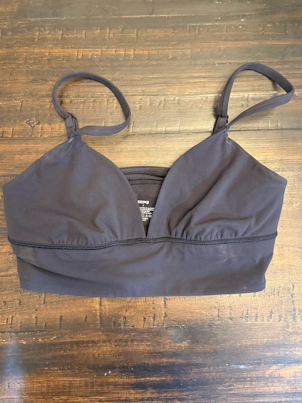 SKIMS Wireless Triangle Bralette - Black